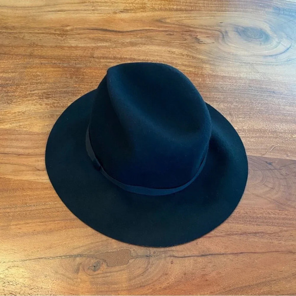 Aritzia Auxiliary Black 100% Wool  Felt Hat XS/S - Picture 12 of 12